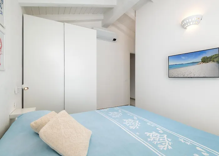 Domusmeralda - Blu - Attico Sul Mare Apartman *